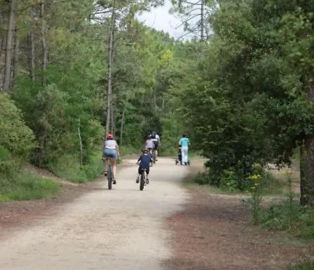 Casa vacanze Les Pivoines Maison Climatisée, Proximité Mer, Plages Et Forêts