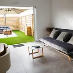 Hébergement de vacances Les Pivoines Maison Climatisée, Proximité Mer, Plages Et Forêts *