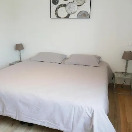 Holiday home Les Pivoines Maison Climatisee, Proximite Mer, Plages Et Forets