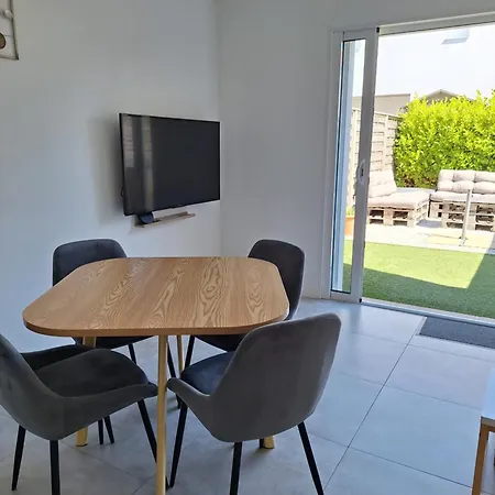 Les Pivoines Maison Climatisee, Proximite Mer, Plages Et Forets Holiday home Saint-Hilaire-de-Riez