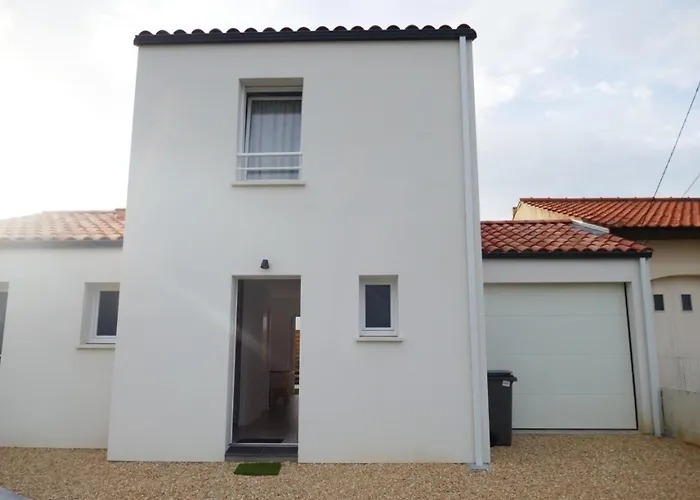 Casa de Férias Les Pivoines Maison Climatisée, Proximité Mer, Plages Et Forêts