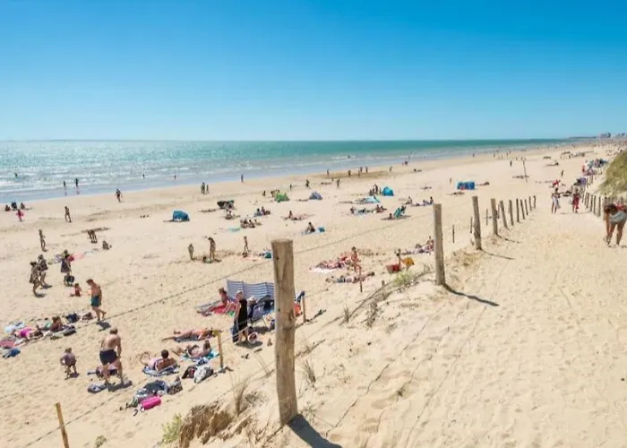 Les Pivoines Maison Climatisée, Proximité Mer, Plages Et Forêts Casa de Férias